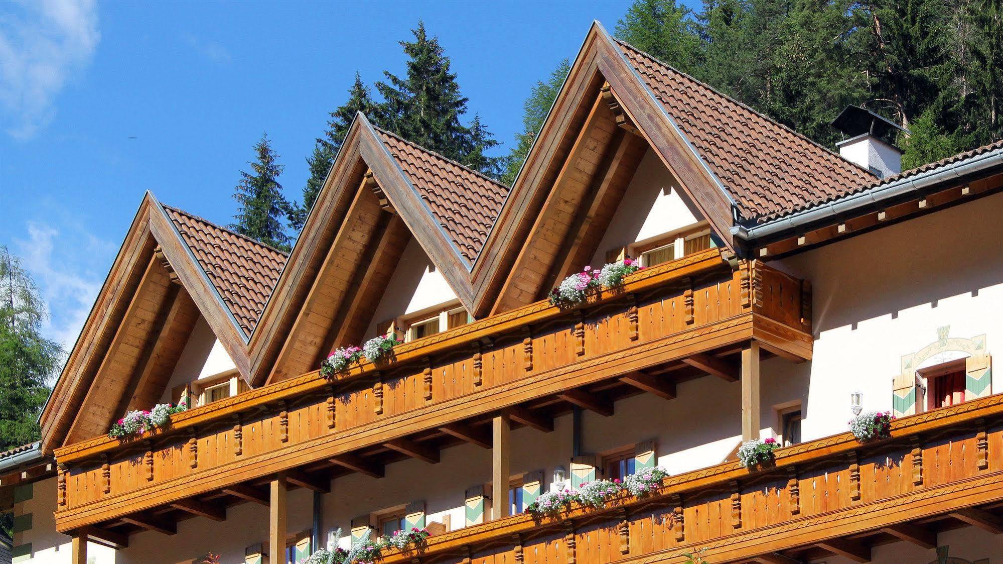 Hotel Gallia Stelvio Esterno foto